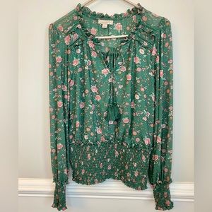 Wonderly long sleeve top size medium
